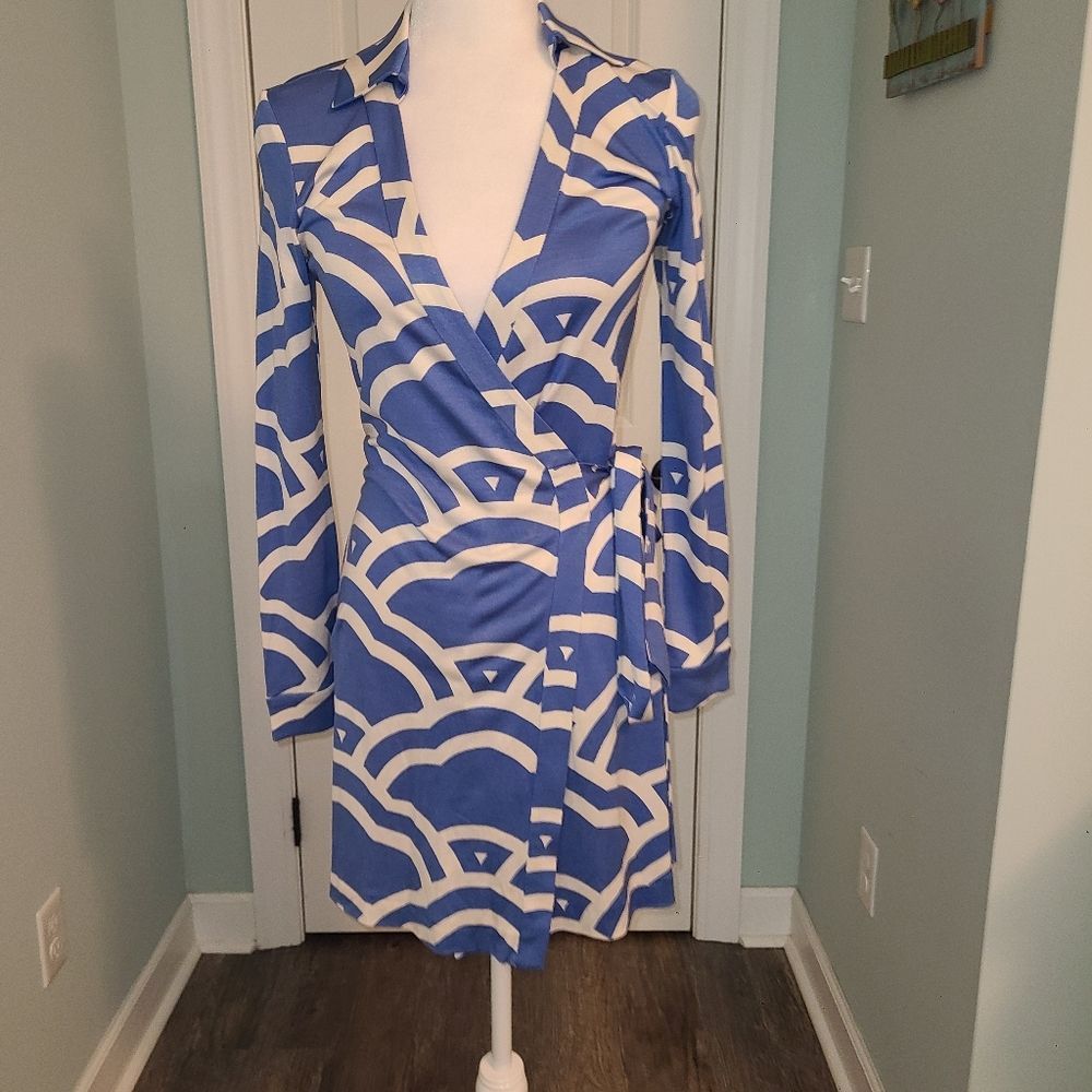Diane Von Furstenberg Silk Jersey Wrap Dress - Picture 11 of 15